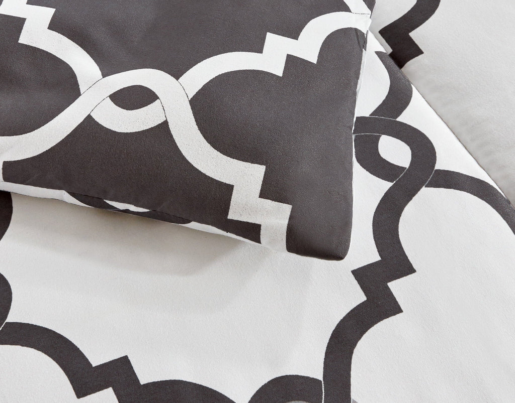 Luxurious Quilted 4 Piece Geometric Twin Comforter Set - Polyester Filling Reversible Washable Comforter Set - Cloud-Like Soft Lightweight Bed Comforter Detail