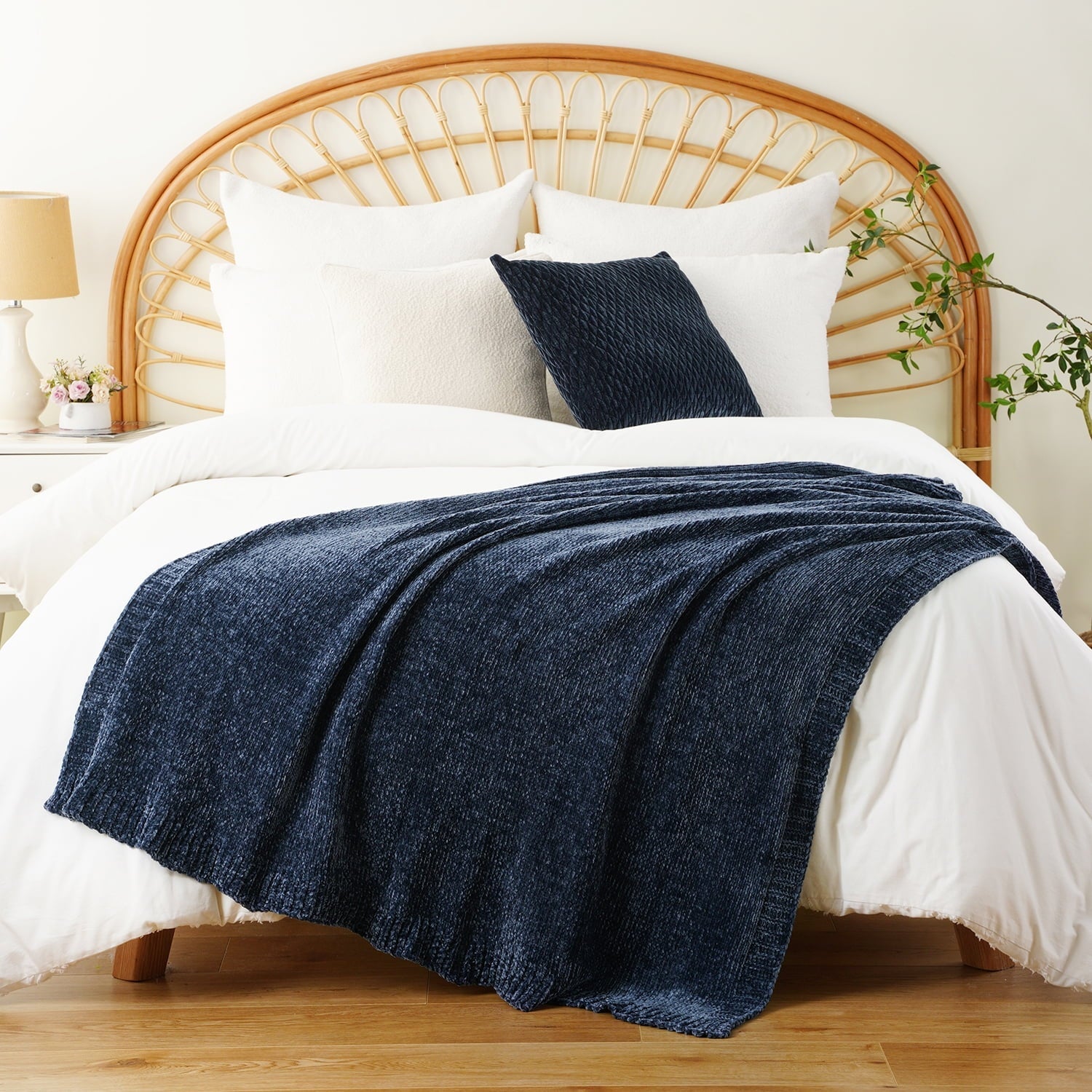 Decorative Knitted Navy Blue Chenille Throw for Couch Bed,Soft Navy Knit Blanket, Housewarming Gifts, 51"x 67" - Super Soft Reversible Sherpa Flannel Blanket Detail