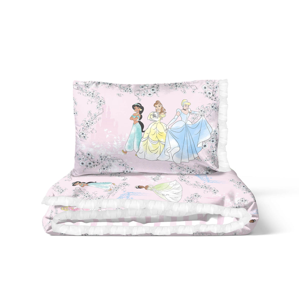 All-Season Princess Floral Gardens 2-Piece Twin/Full Reversible Comforter Set, Polyester Microfiber, Pink & White - Luxurious Quilted Duvet Cover Set Detail