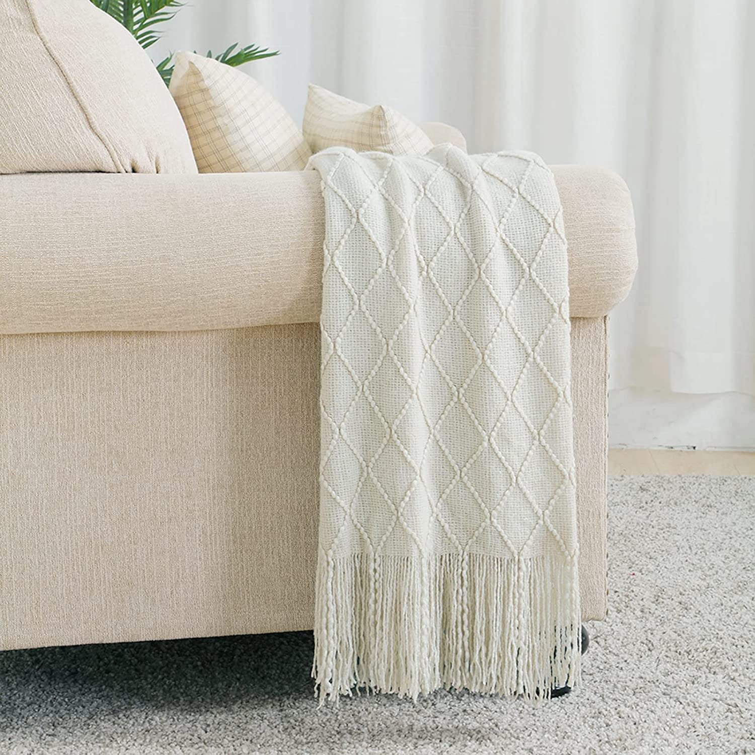Super Soft Flannel Rhombus Beige Throw Blanket, Soft and Lightweight, 50"x 60" - Lightweight Plush Warm Blanket for All Seasons Detail