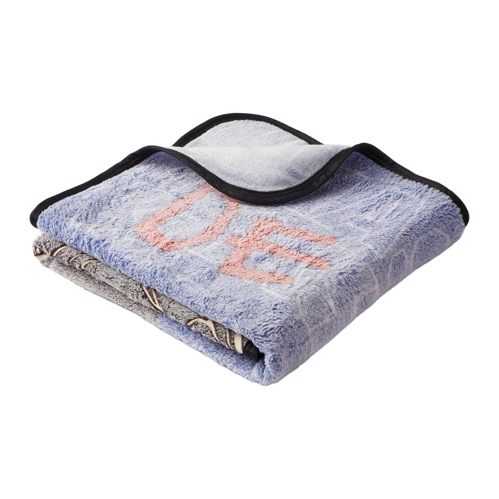 Reversible Sherpa Kids Fleece Throw Blanket, 46x60, Glows-In-The-Dark - Lightweight Plush Warm Blanket for All Seasons Detail