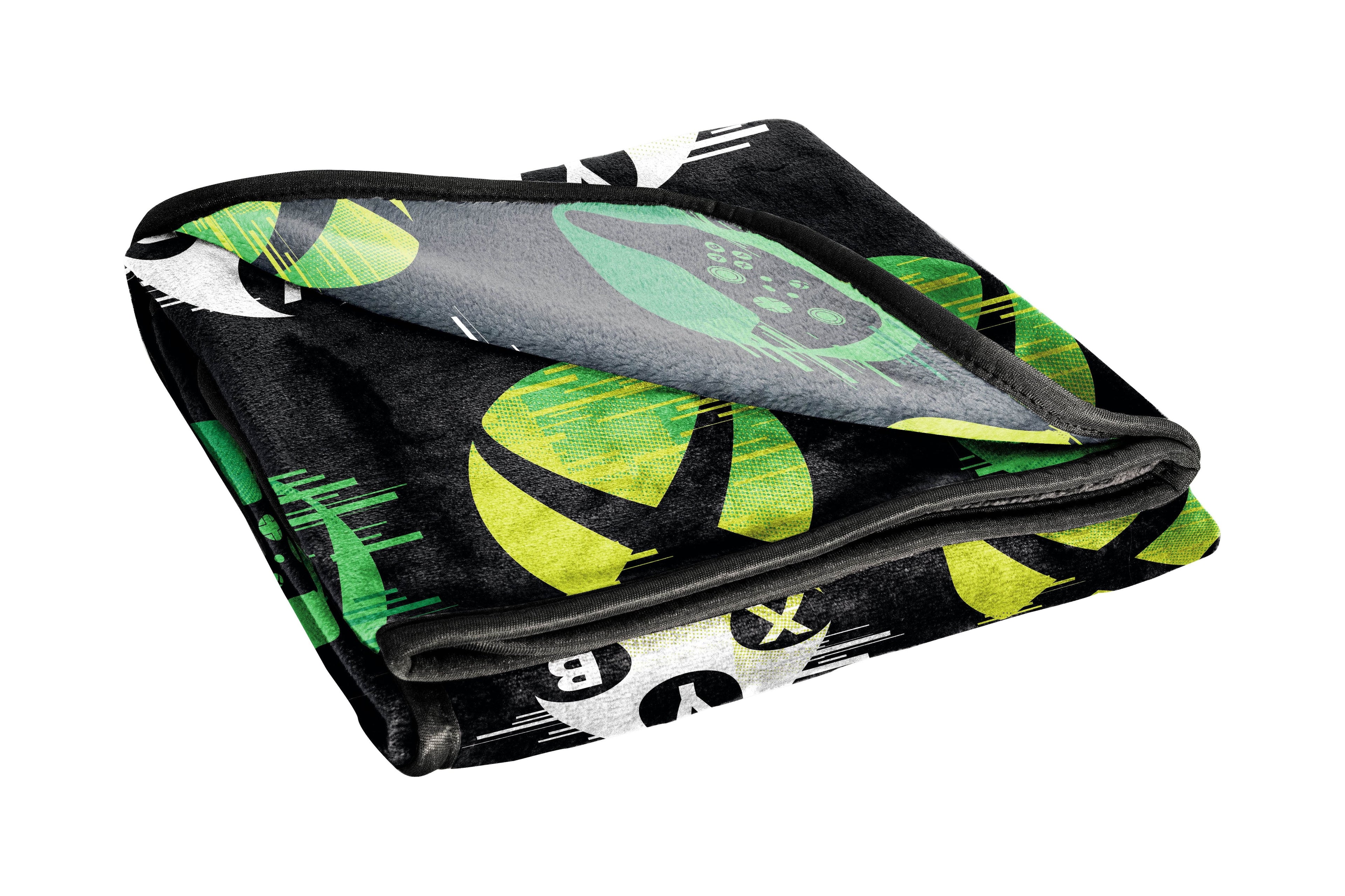 Decorative Knitted Head Glow In The Dark Kids Throw Blanket, 46 x 60, Microfiber, Black - Lightweight Plush Warm Blanket for All Seasons Detail