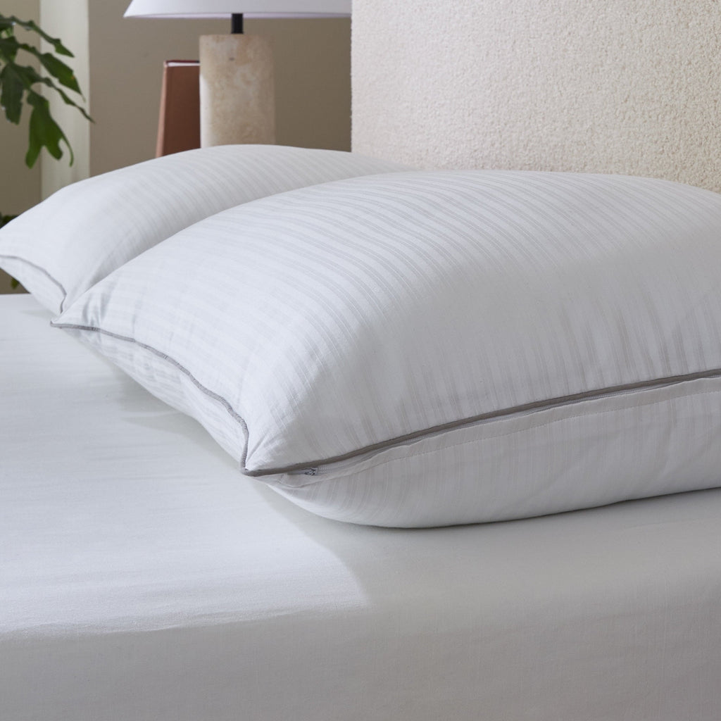 Hotel Collection Down Alternative Bed Pillow, Standard/Queen - Hotel Quality Plush Sleeping Pillows Detail