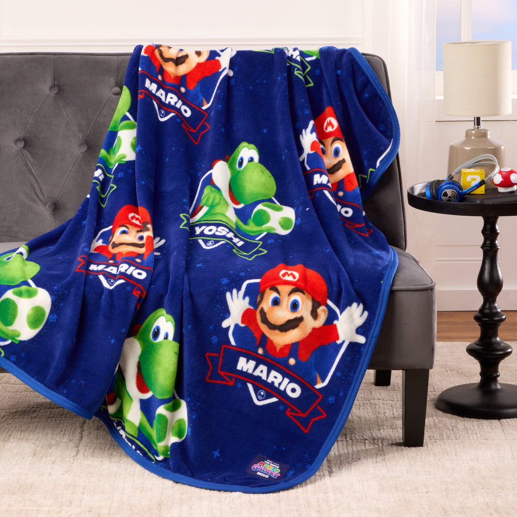 Decorative Knitted Galaxy Movie Kids Blue Print Fleece Throw Blanket, 46 x 60 - Super Soft Reversible Sherpa Flannel Blanket Detail