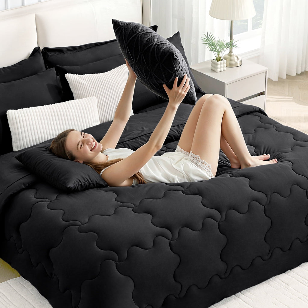 Heavyweight Warmth 7 Pieces Comforter Set Full，Bed in A bag，All Seasons Bedding sets with Comforter,Fitted Sheet,Flat Sheet,Pillowcases ... - All-Season Down Alternative Comforter Insert Detail