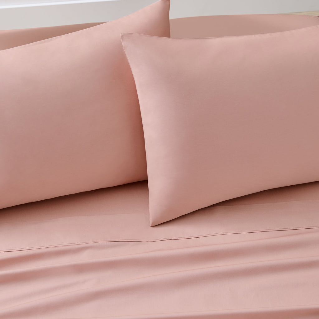 Wrinkle-Resistant 300 Thread Count Cotton Percale 3-Piece Antique Blush Bed Sheet Set, Twin - Breathable Egyptian Cotton Flat & Fitted Sheets Detail