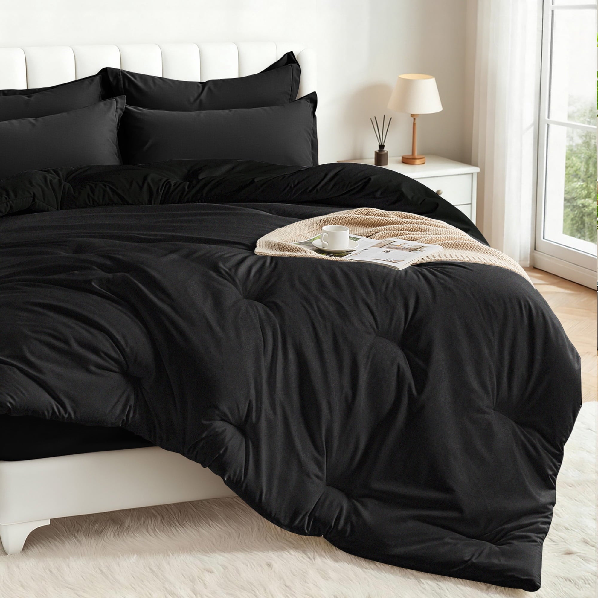 Fluffy Down Alternative 5-Piece Bed in Bag - Twin Size Comforter Sets, Pillowcases & Sheet Collection for Cozy Bedding Sets Black - Luxurious Quilted Duvet Cover Set Detail