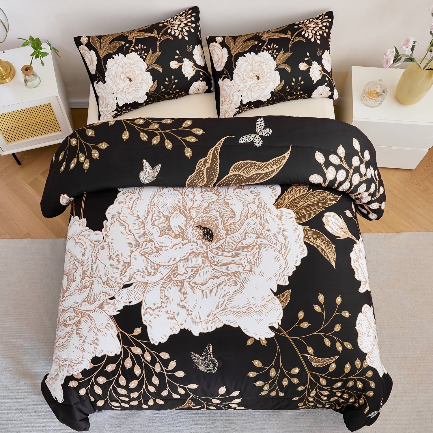 Hypoallergenic Cloud Black Floral Comforter Set Queen, Printed Comforter White Flowers Butterfly Bedding Set, 3 Pieces Botanical Reversibl... - Hypoallergenic Ultra-Fluffy Quilt for Winter Detail