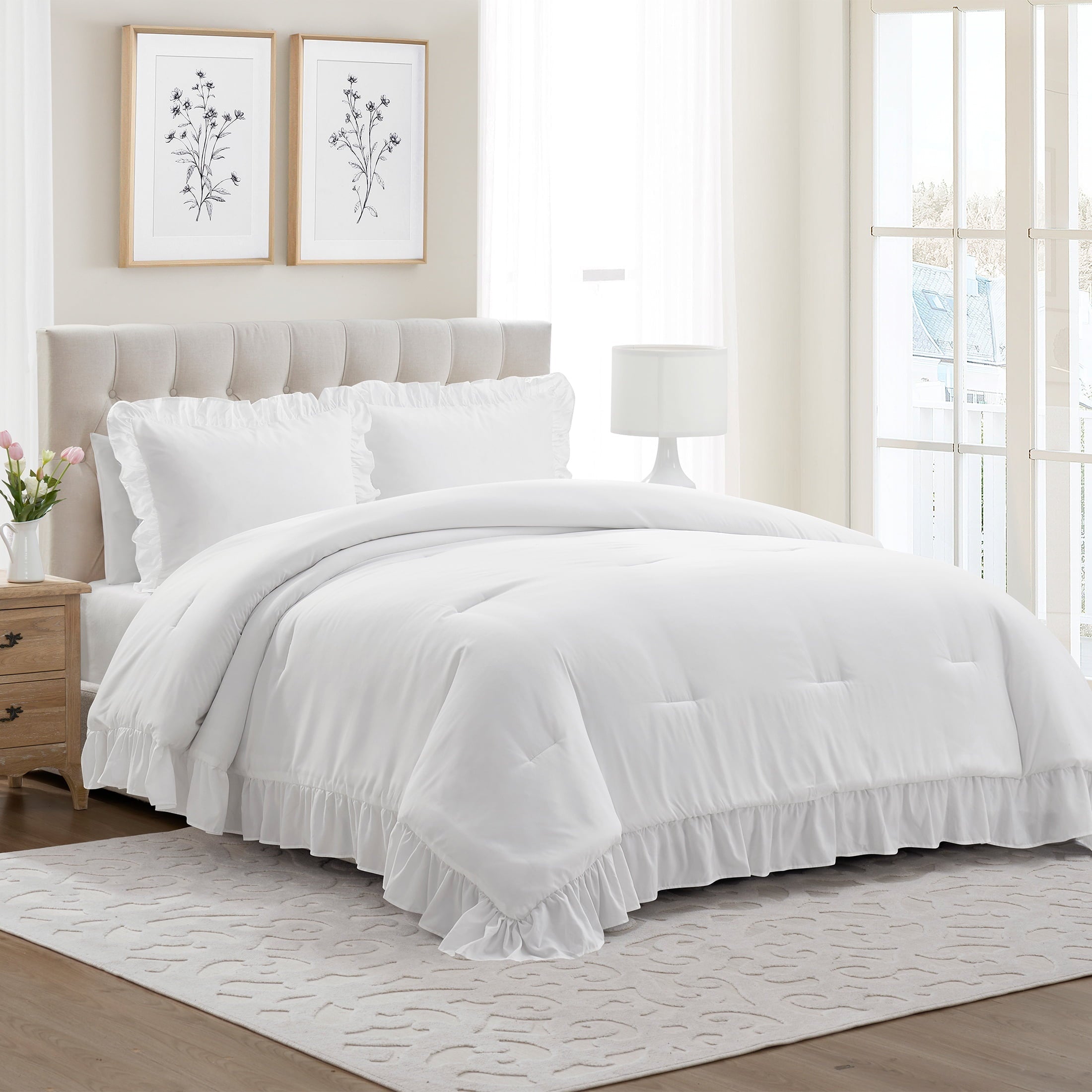 Heavyweight Warmth Full/Queen Comforter Set, All-Season, 3-Piece, White Ruffle - All-Season Down Alternative Comforter Insert Detail