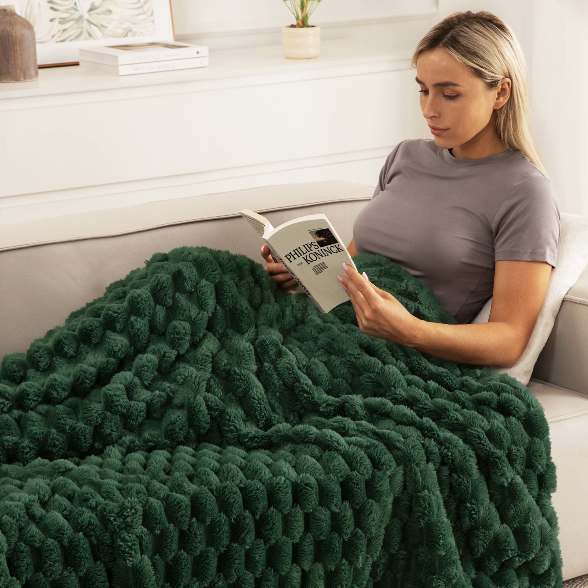 Lightweight Warm 50"x60" Throw Blanket for Couch with Expanded 3D-Jacquard Pattern, Fuzzy Soft Cozy Exquisite Blankets or All Season, ... - Lightweight Plush Warm Blanket for All Seasons Detail