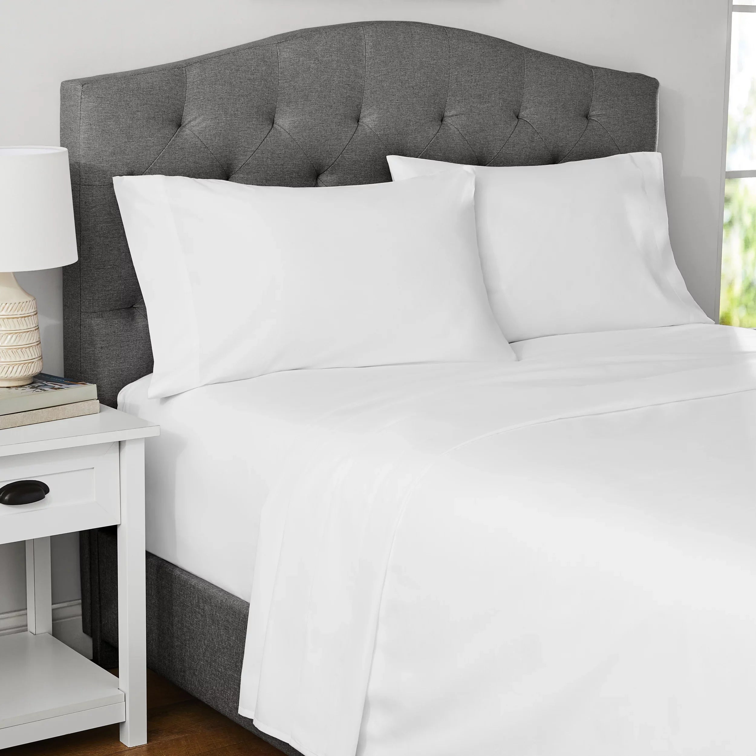 Wrinkle-Resistant 4-Piece 300 Thread Count White Cotton Blend Percale Bed Sheet Set, Queen - Breathable Egyptian Cotton Flat & Fitted Sheets Detail