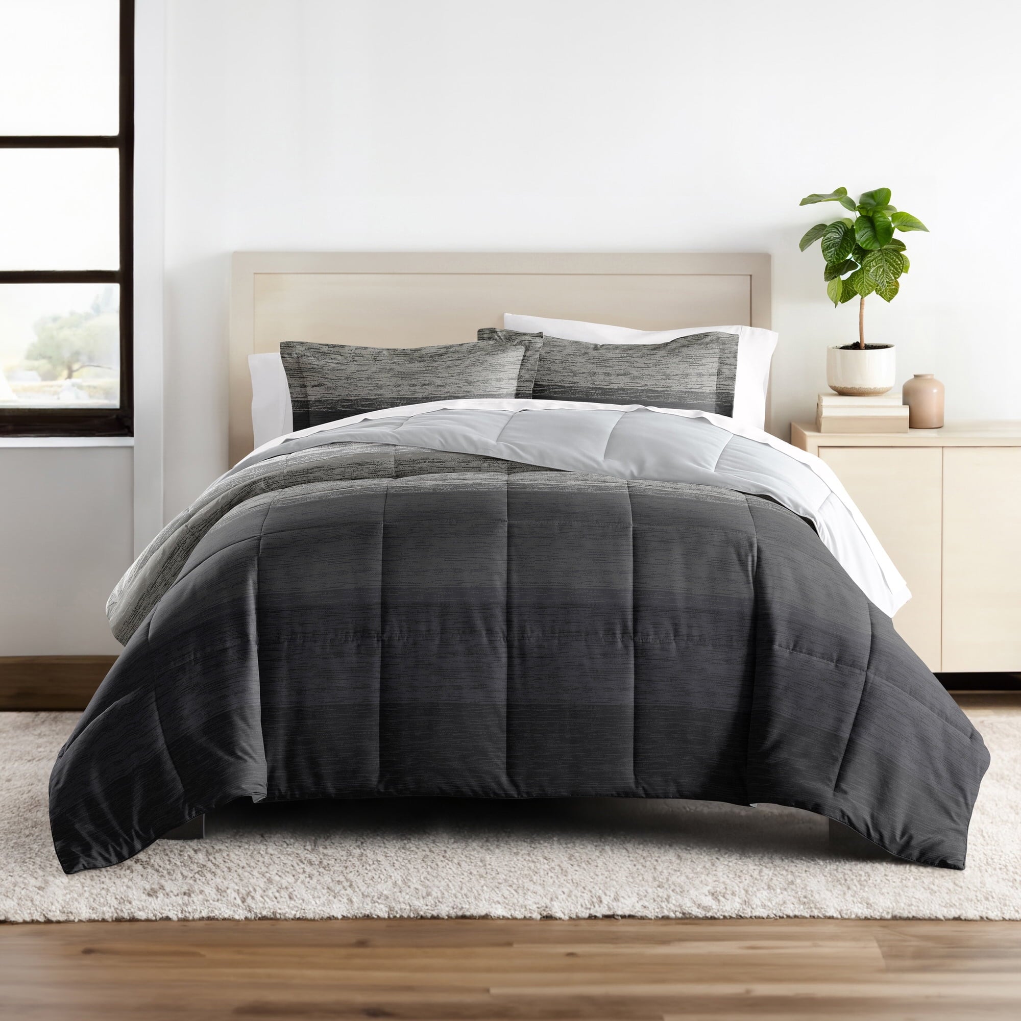 Heavyweight Warmth All Season Ultra Soft Comforter Set Lightweight Bedding in Gray/Black Ombre for Full/Queen Size - Hypoallergenic Ultra-Fluffy Quilt for Winter Detail