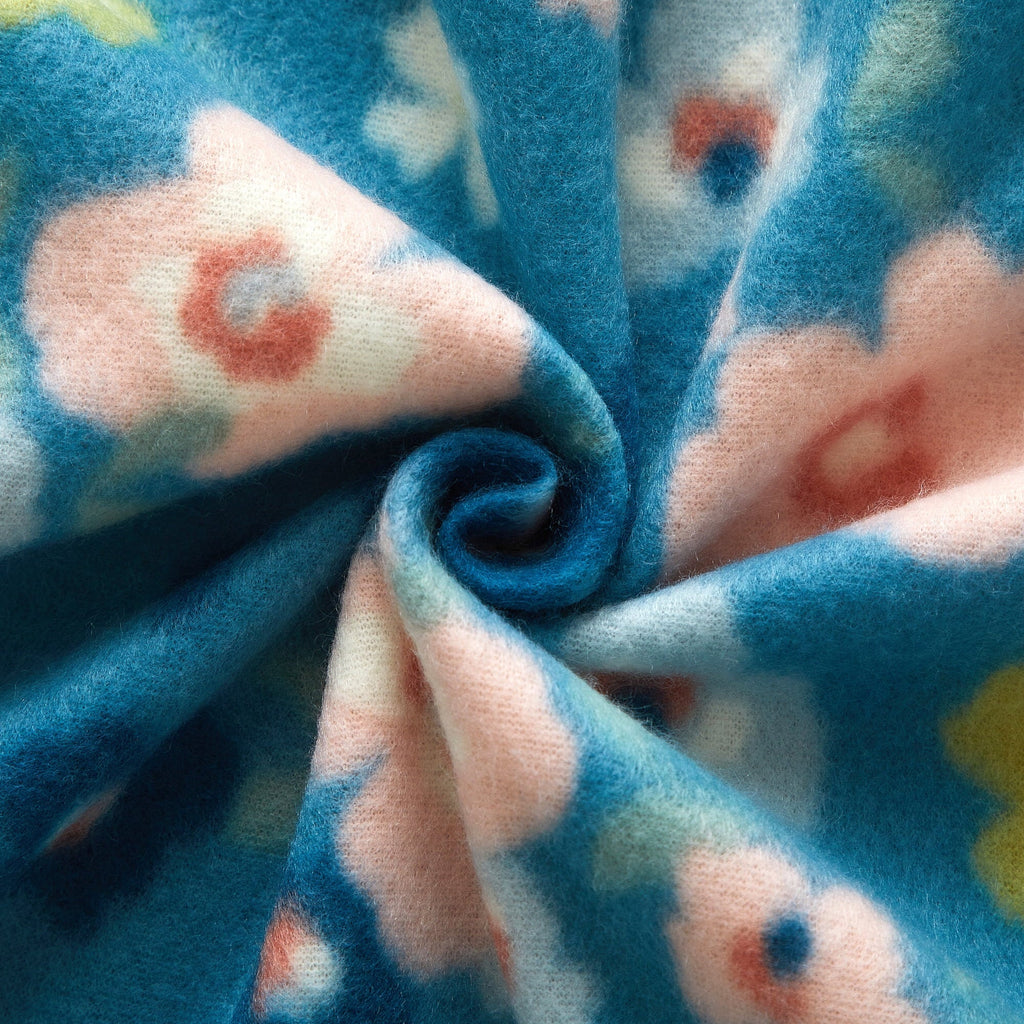 Decorative Knitted Cozy Fleece Throw Blanket Delightful Floral 50" x 60", All Ages - Cozy Fleece Throw Blanket for Couch & Bed Detail