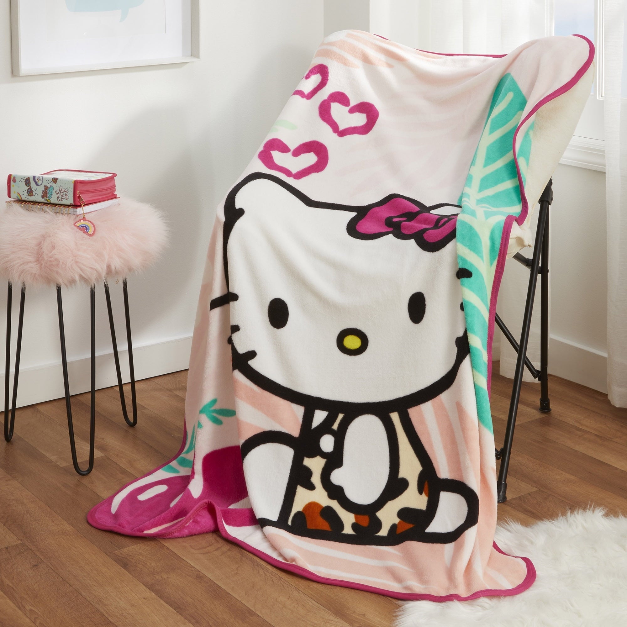 Cozy Fleece Kids Pink White Print Fleece Throw Blanket, 46 x 60 - Luxury Knitted Decorative Throw Blanket with Fringes Detail