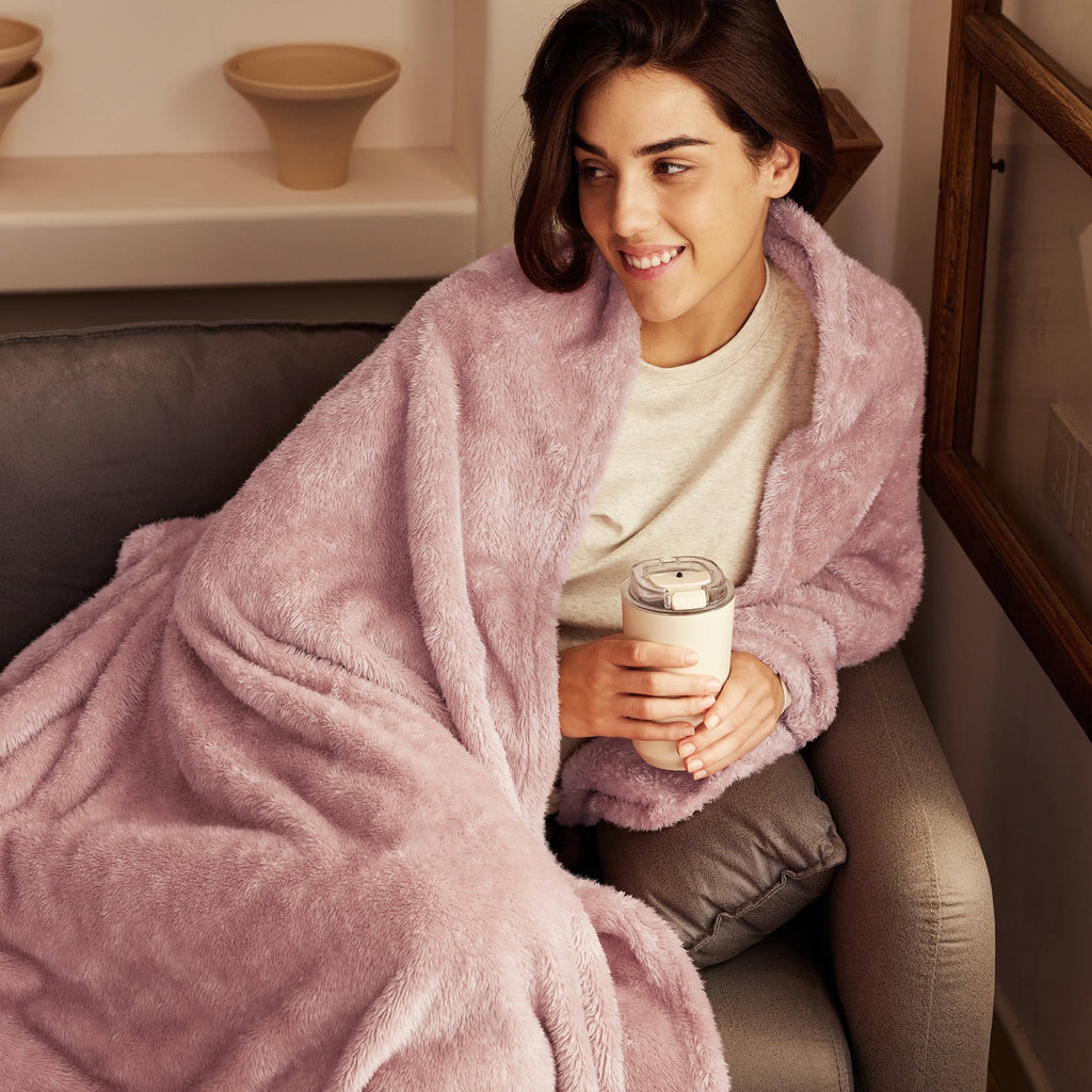 Cozy Fleece Plush Fuzzy Large Fleece Throw Blanket (50" x 70", Dusty Pink)- Soft, Warm and Lightweight - Cozy Fleece Throw Blanket for Couch & Bed Detail