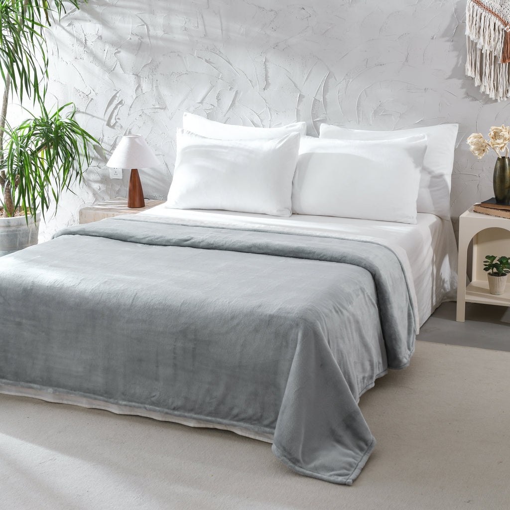 Lightweight Warm Super Soft Plush Blanket, Gray, Twin, Adult/Teen - Luxury Knitted Decorative Throw Blanket with Fringes Detail