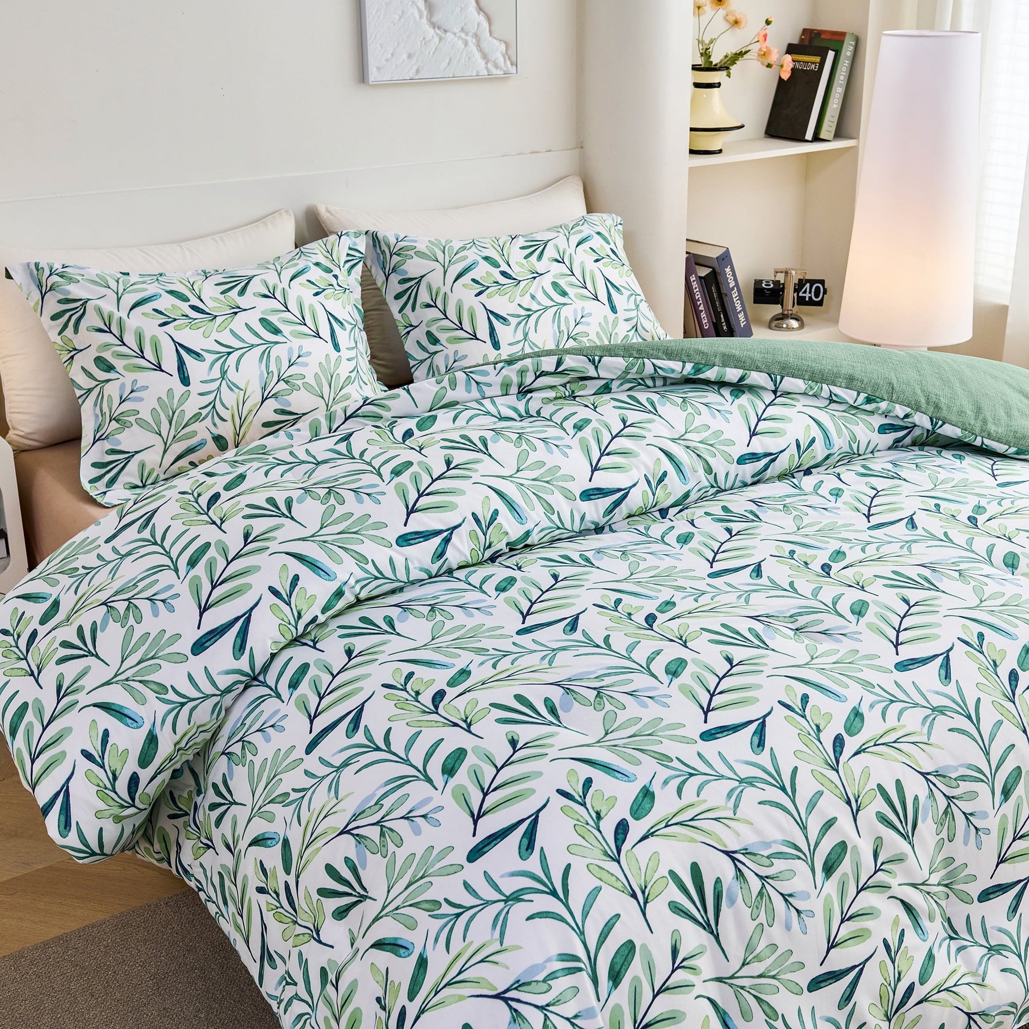 All-Season 3-Piece Floral Comforter Set King Size, Green and White Botanical, Soft Microfiber All-Season Bedding for Adults & Teens - Cloud-Like Soft Lightweight Bed Comforter Detail