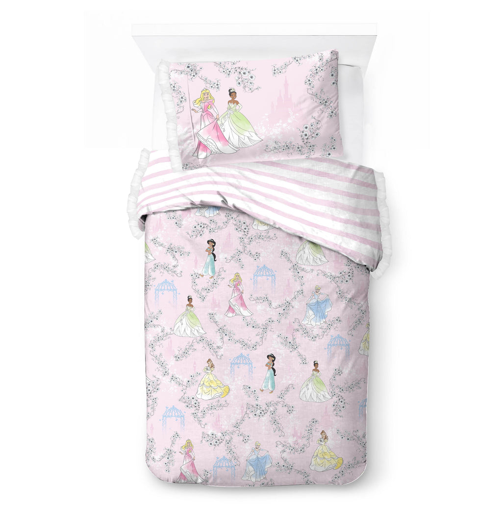 All-Season Princess Floral Gardens 2-Piece Twin/Full Reversible Comforter Set, Polyester Microfiber, Pink & White - Luxurious Quilted Duvet Cover Set Detail