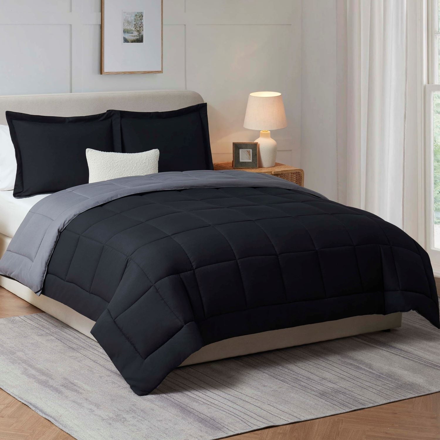 Fluffy Down Alternative Queen Comforter Set, 3 Piece Bed in a Bag, Reversible Down Alternative Bedding Set, Black & Gray - All-Season Down Alternative Comforter Insert Detail