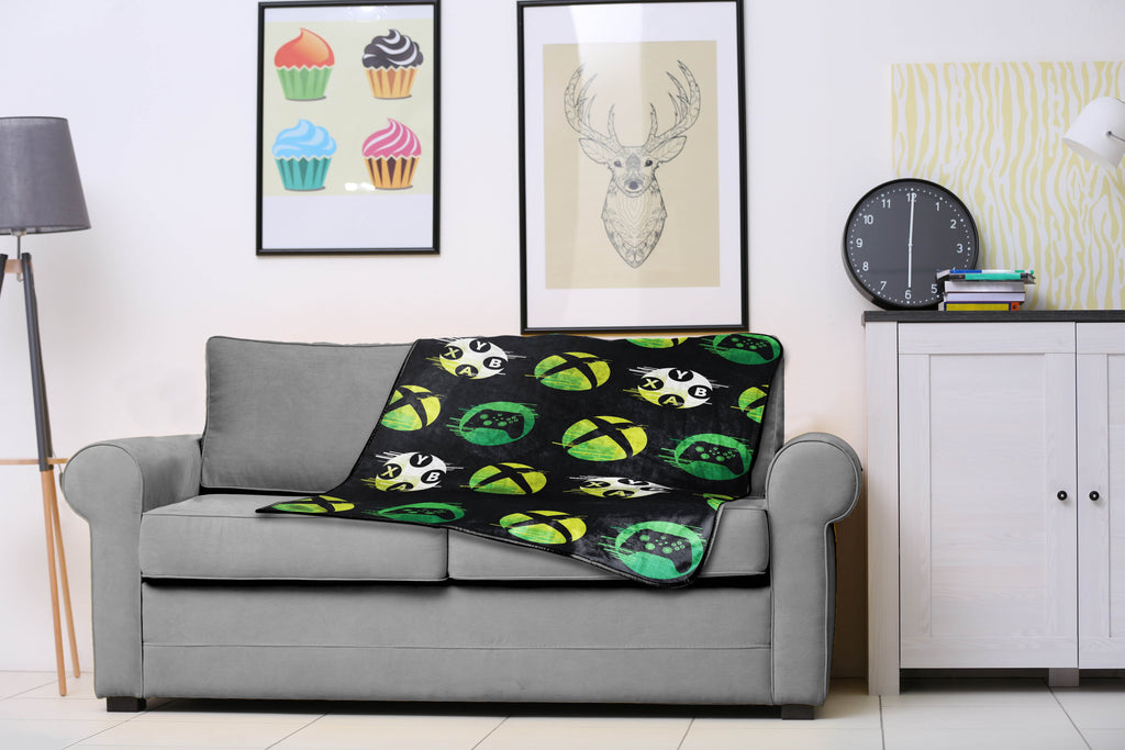 Decorative Knitted Head Glow In The Dark Kids Throw Blanket, 46 x 60, Microfiber, Black - Lightweight Plush Warm Blanket for All Seasons Detail