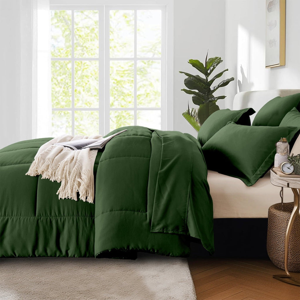 Hypoallergenic Cloud Queen Comforter Set Forest Green Bed in a Bag Queen Size 7 Pieces Soft Bed Set Lightweight Microfiber Green Bedding C... - All-Season Down Alternative Comforter Insert Detail