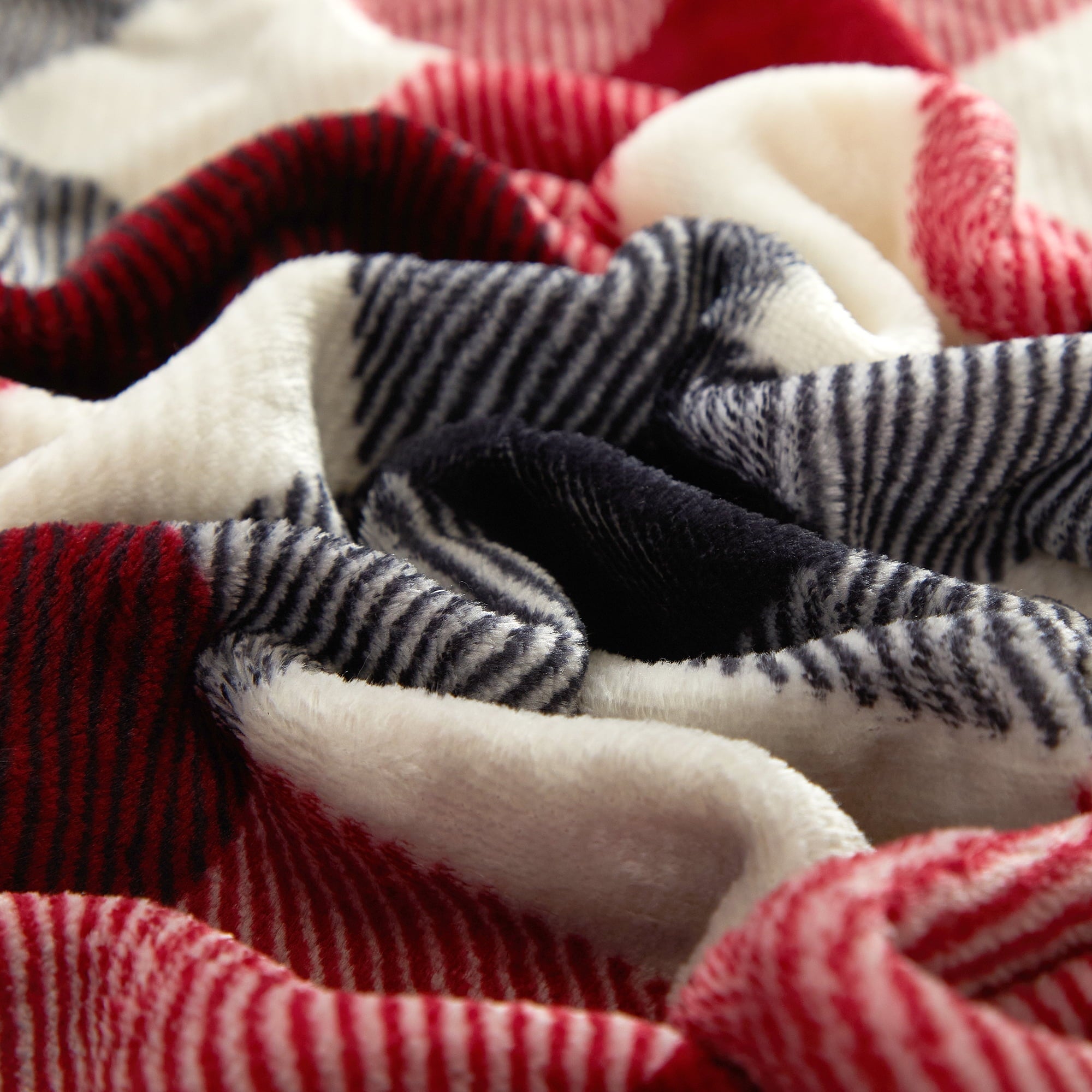 Cozy Fleece Cozy Plush Throw Blanket, Red Plaid 50" x 60" All Ages - Super Soft Reversible Sherpa Flannel Blanket Detail