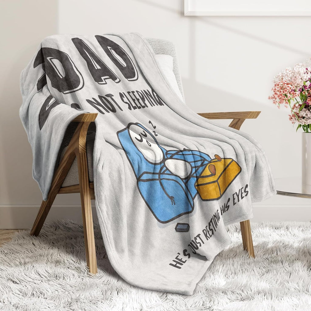 Reversible Sherpa Funny Fathers Day Dad Gifts , Dads Birthday Gifts, Dad is Not Sleeping Blanket, Super Soft Throws Blanket for Napping - Super Soft Reversible Sherpa Flannel Blanket Detail