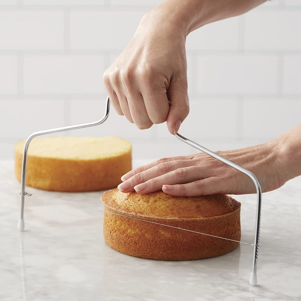 Premium Kitchen for 10-inch Cakes with Adjustable Height - Innovative Kitchen Helper for Modern Cooking Detail