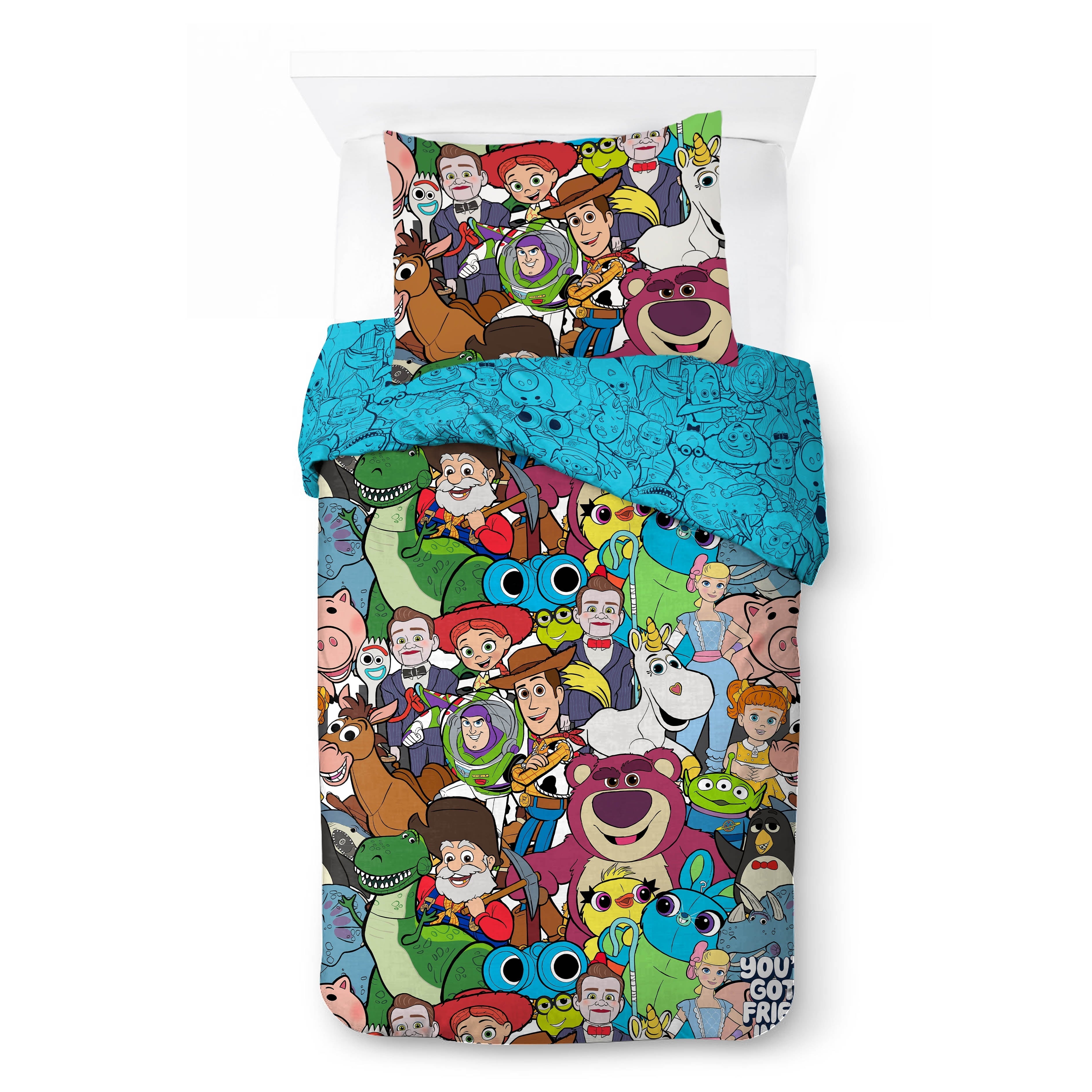 Fluffy Down Alternative You've Got a Friend Reversible Comforter and Pillowcase Set, Twin/Full, Kids Bedding - Hypoallergenic Ultra-Fluffy Quilt for Winter Detail