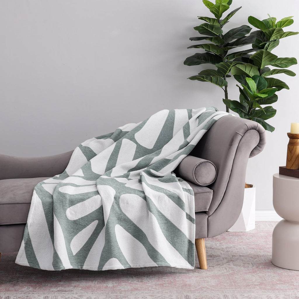 Decorative Knitted Chenille Jacquard Soft Throw Blanket, Soft Sea - Cozy Fleece Throw Blanket for Couch & Bed Detail