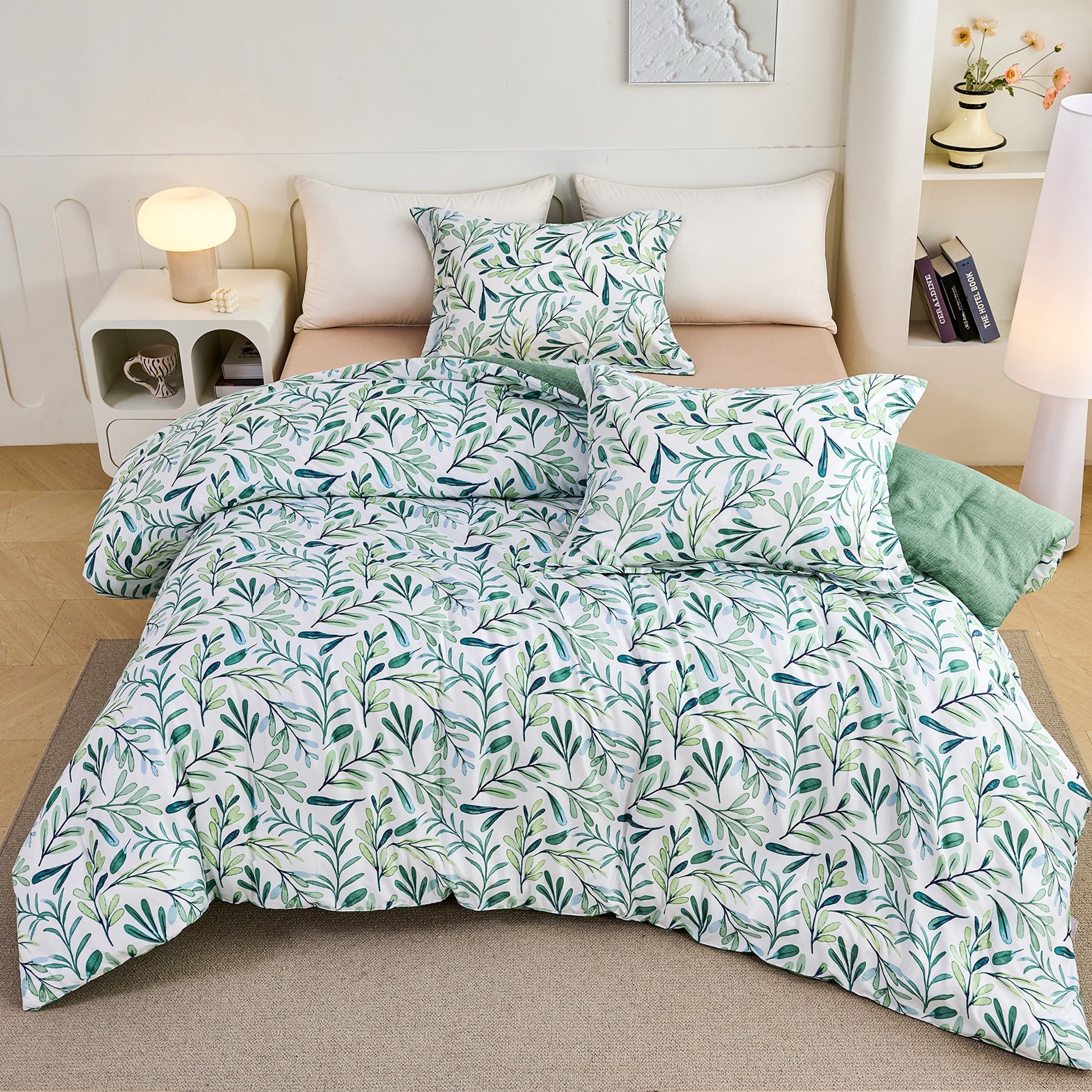 All-Season 3-Piece Floral Comforter Set King Size, Green and White Botanical, Soft Microfiber All-Season Bedding for Adults & Teens - Cloud-Like Soft Lightweight Bed Comforter Detail