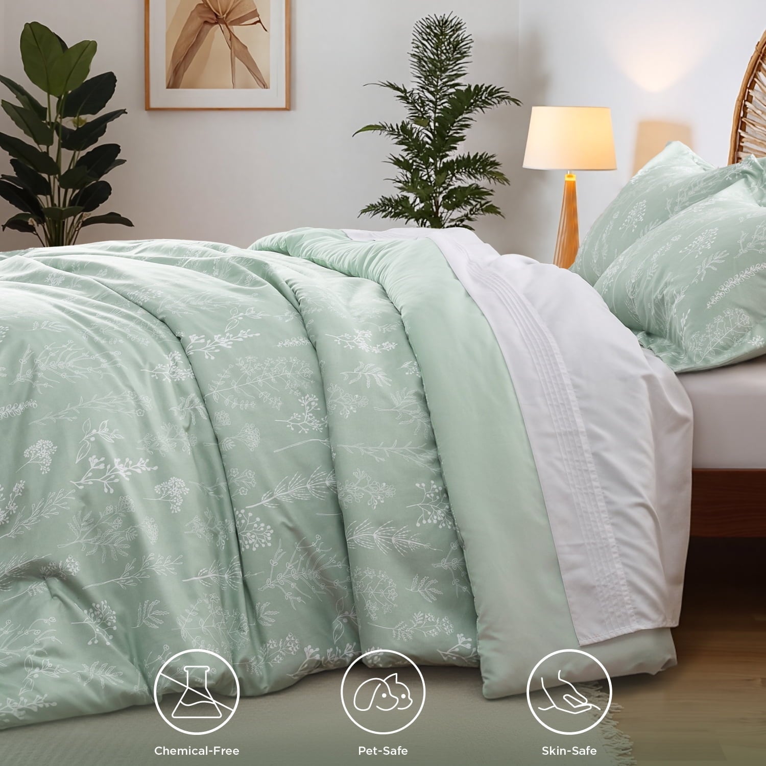 Heavyweight Warmth 3 Pieces Sage Green Floral Comforter Sets, 1 Botanical Flowers Reversible Comforter and 2 Pillow Shams, Queen Size Be... - All-Season Down Alternative Comforter Insert Detail