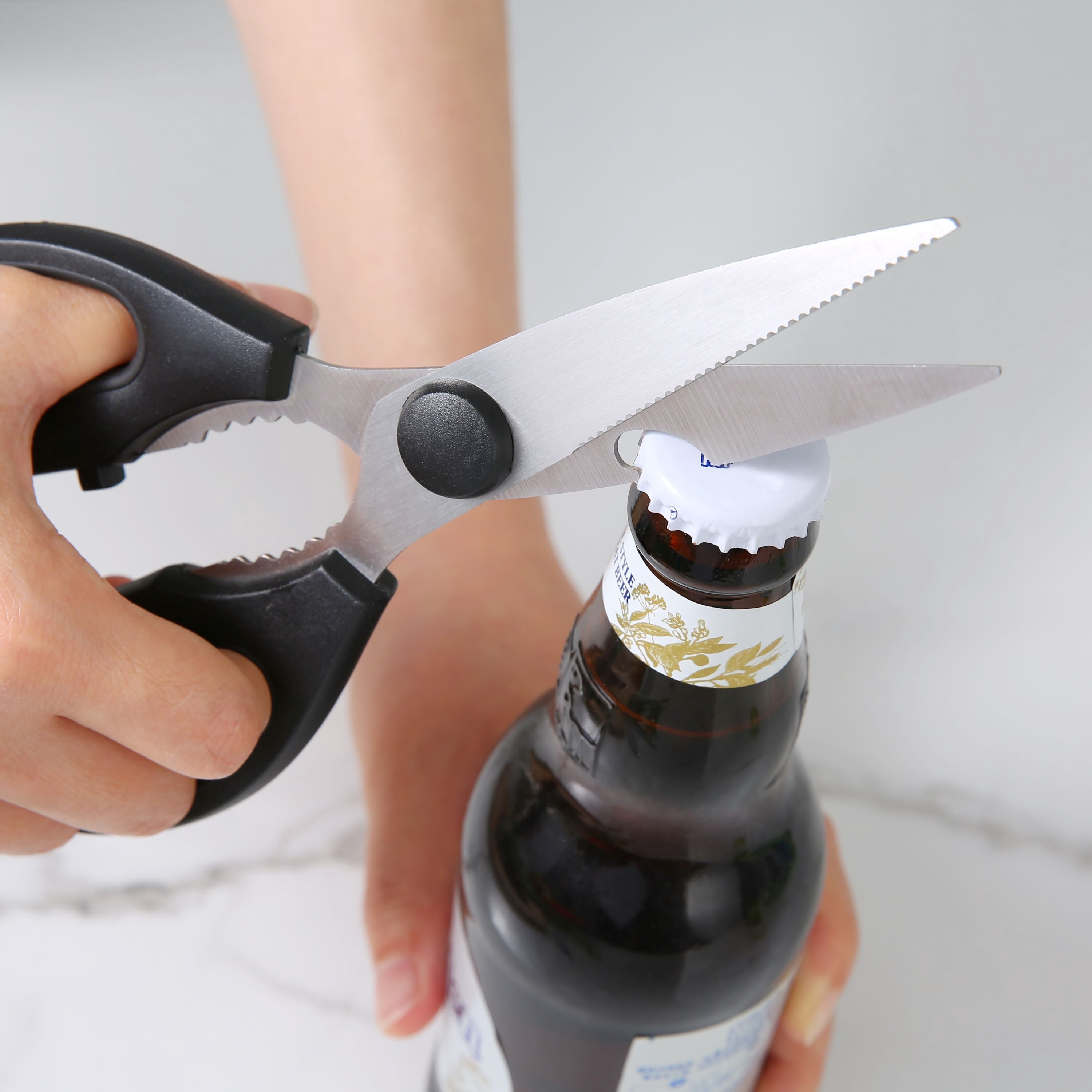 Innovative Stainless Steel Multi-Purpose 8.6in Kitchen Shears - Innovative Kitchen Helper for Modern Cooking Detail