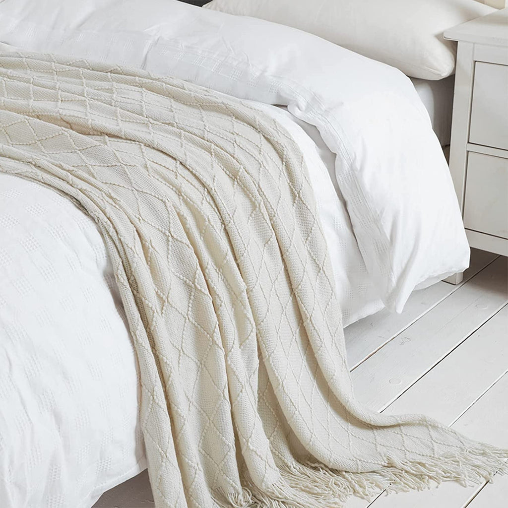 Super Soft Flannel Rhombus Beige Throw Blanket, Soft and Lightweight, 50"x 60" - Lightweight Plush Warm Blanket for All Seasons Detail