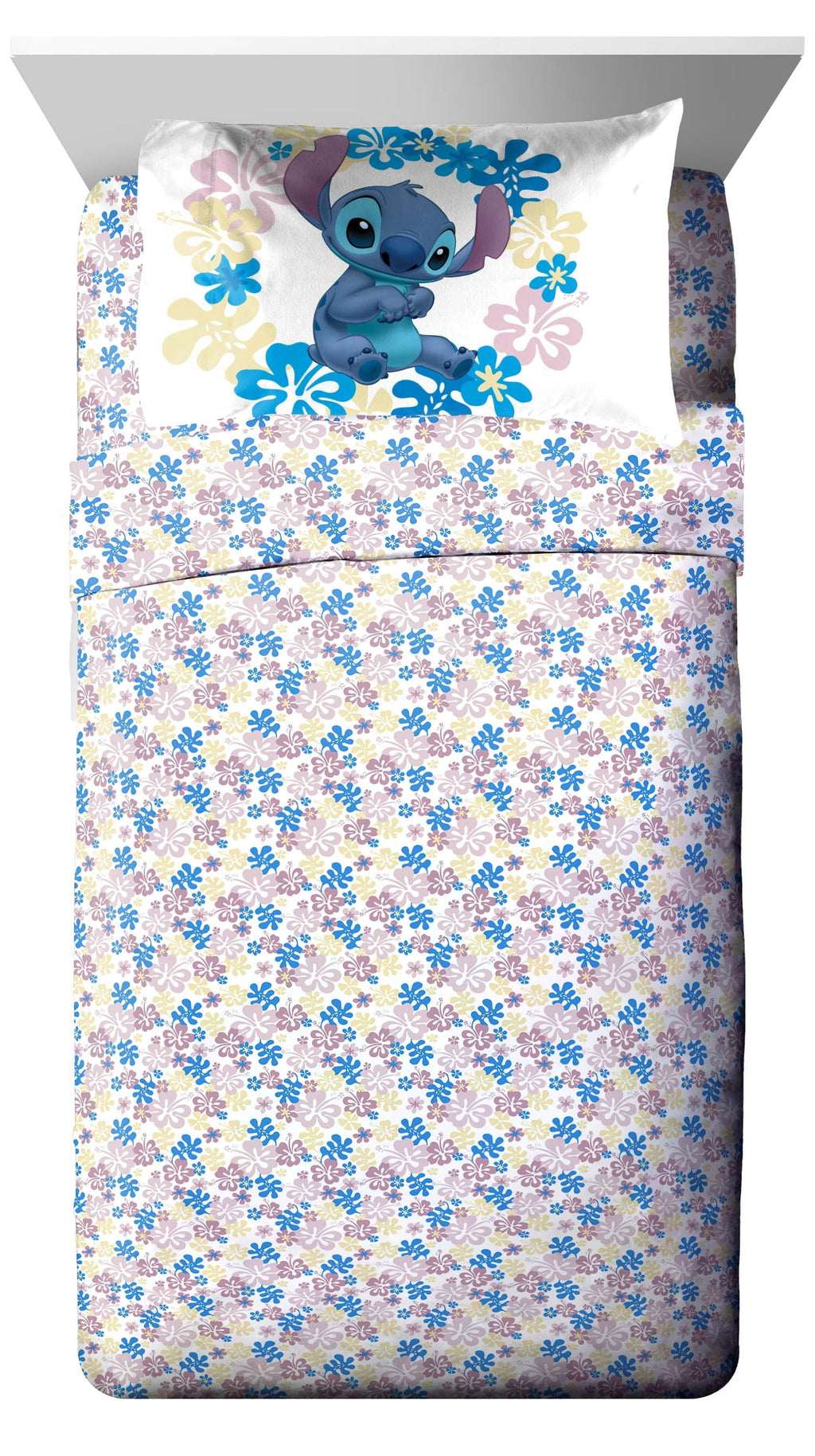 Luxurious Quilted Lilo and Stitch Sweet Stitch 5 Piece Twin Size Kids Comforter Set with Sham - Super Soft Bed Set for Kids - All-Season Down Alternative Comforter Insert Detail