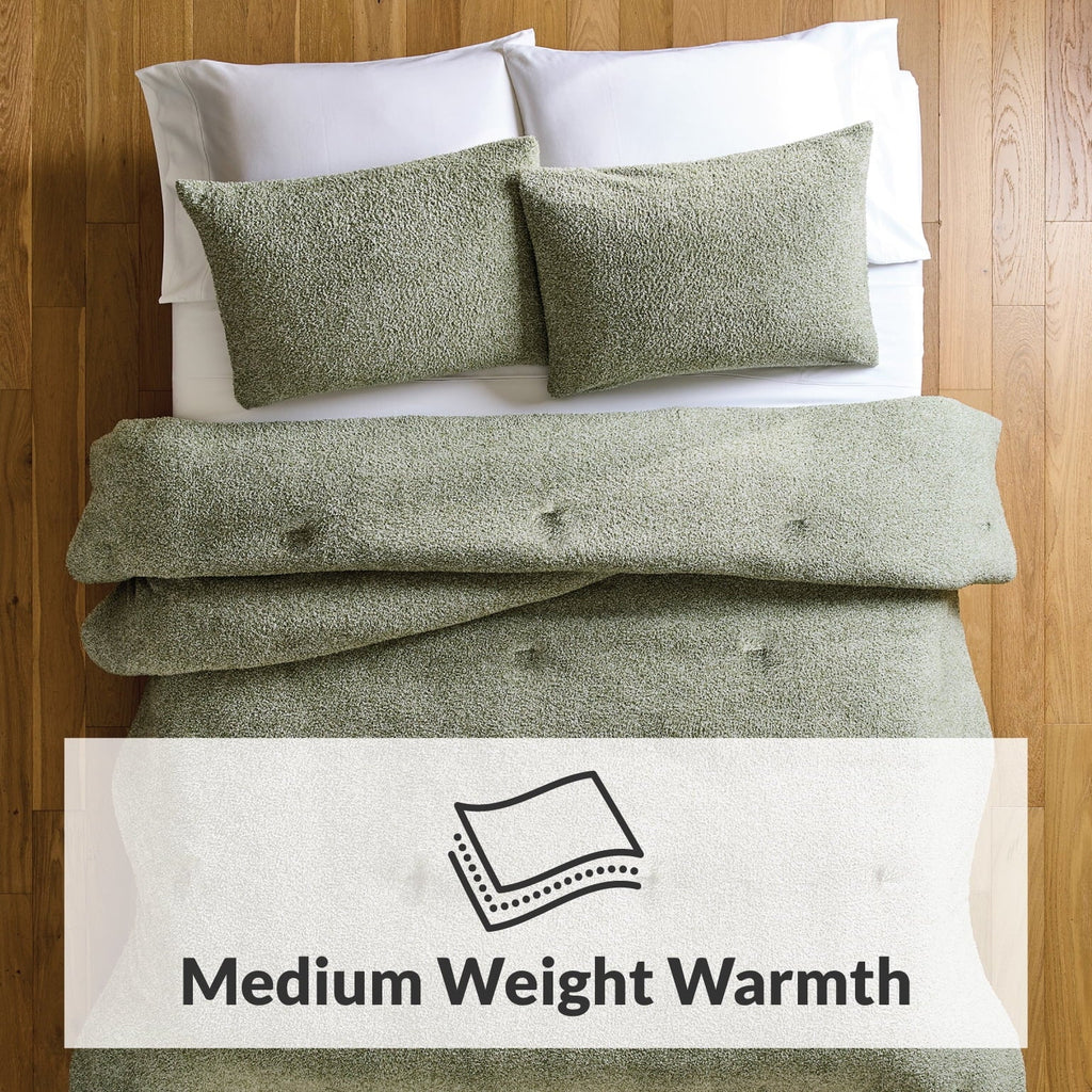 Luxurious Quilted King, Comforter Set with Shams - Soft and Cozy, Green - All-Season Down Alternative Comforter Insert Detail