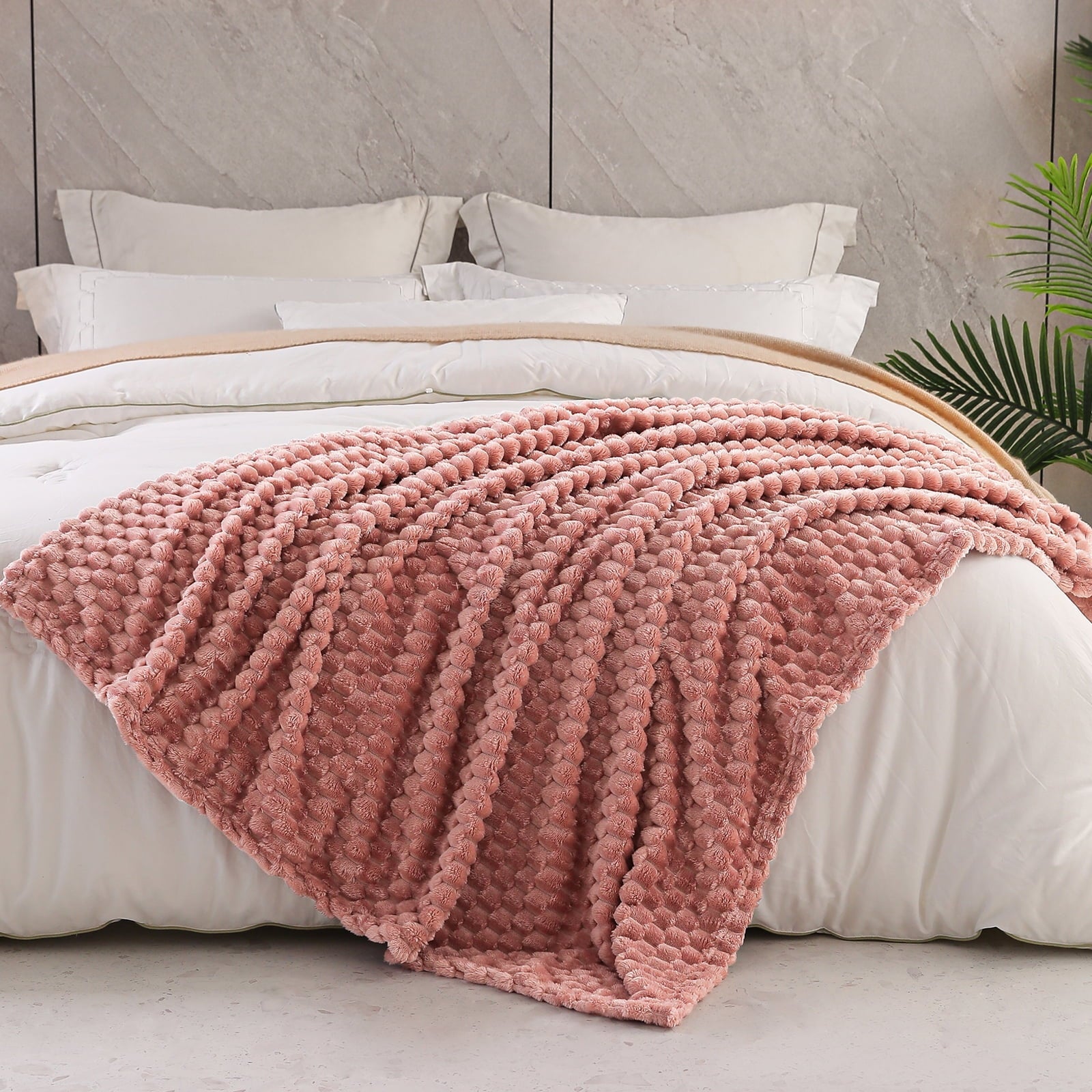 Lightweight Warm Large Soft Fleece Throw Blanket, 50"x70" Stylish Jacquard Throw Blanket for Couch, Cozy, Warm, Lightweight Dusty Pink... - Lightweight Plush Warm Blanket for All Seasons Detail