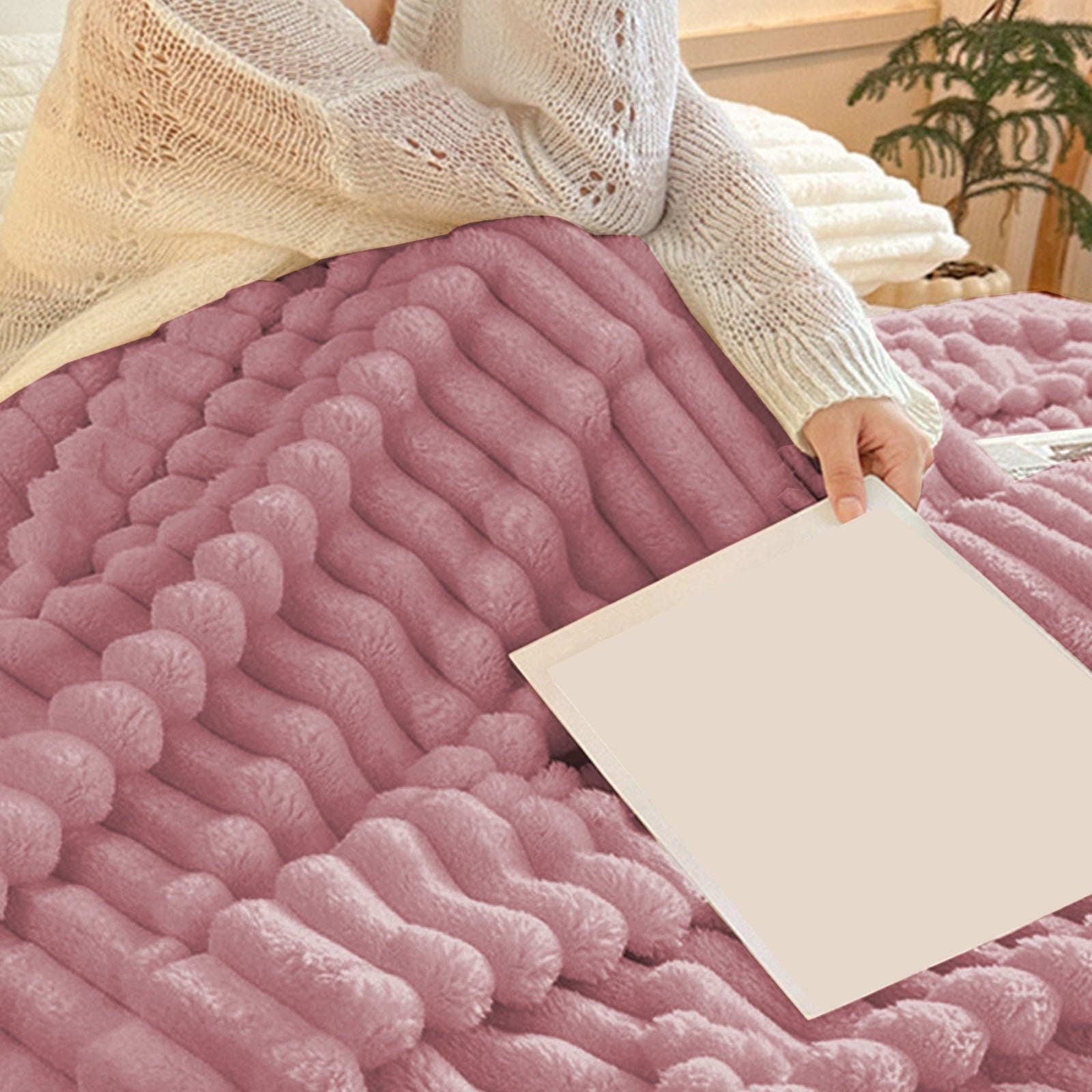 Decorative Knitted Faux Fur Throw Blanket for Couch, Soft and Thick Double Layer Throw Blanket, Lightweight Plush Fuzzy Luxury Winter Bl... - Lightweight Plush Warm Blanket for All Seasons Detail