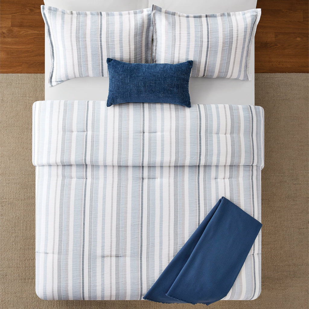 All-Season Full/Queen Comforter Set, All-Season, 5-Piece, Blue Yarn Dyed Stripe - All-Season Down Alternative Comforter Insert Detail
