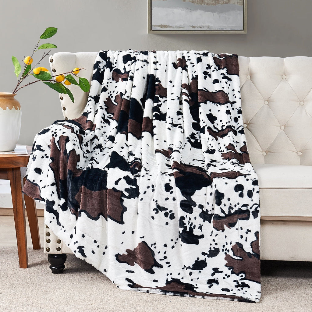 Lightweight Warm Cow Print Double Sided Faux Fur Throw Blanket, Soft Cozy Fuzzy Black and White Throw, 50x60 inches - Cozy Fleece Throw Blanket for Couch & Bed Detail