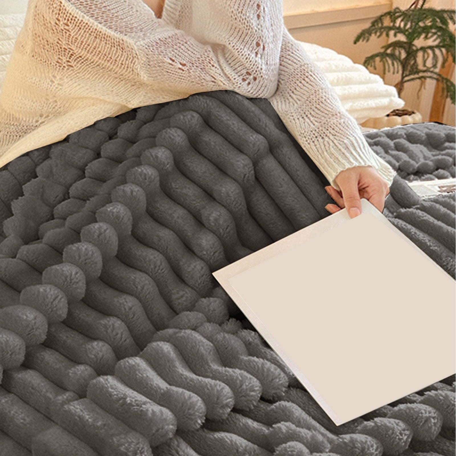 Decorative Knitted Bunny Blanket, Super Soft & Warm Faux Rabbit Fur Throw Blanket, Lightweight Microfiber Machine Washable for Bedroom, ... - Cozy Fleece Throw Blanket for Couch & Bed Detail