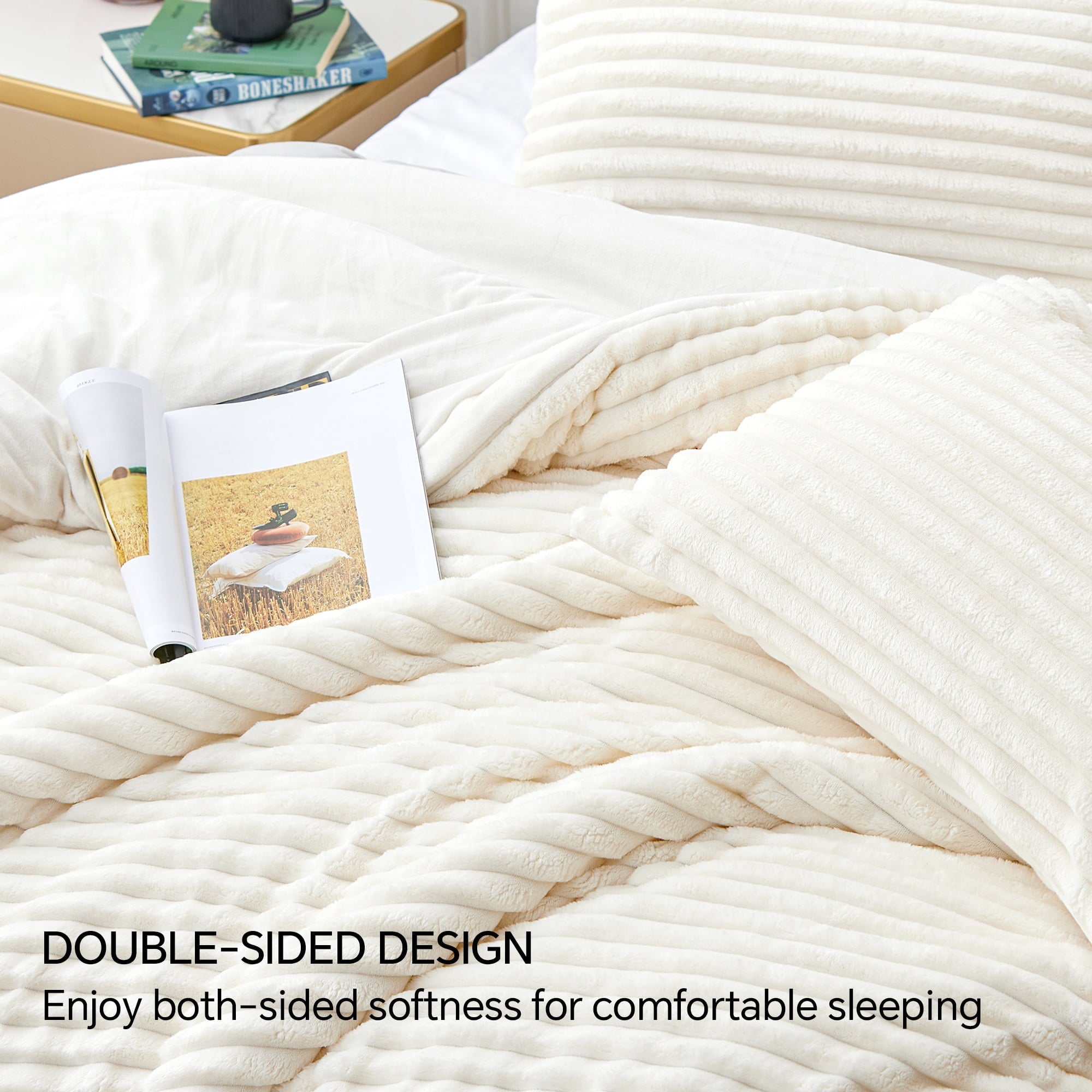 Heavyweight Warmth Fleece Queen Comforter Set -Super Soft & Warm Fluffy White Bedding, Luxury Fuzzy Heavy Bed Set for Winter with 2 Pill... - All-Season Down Alternative Comforter Insert Detail