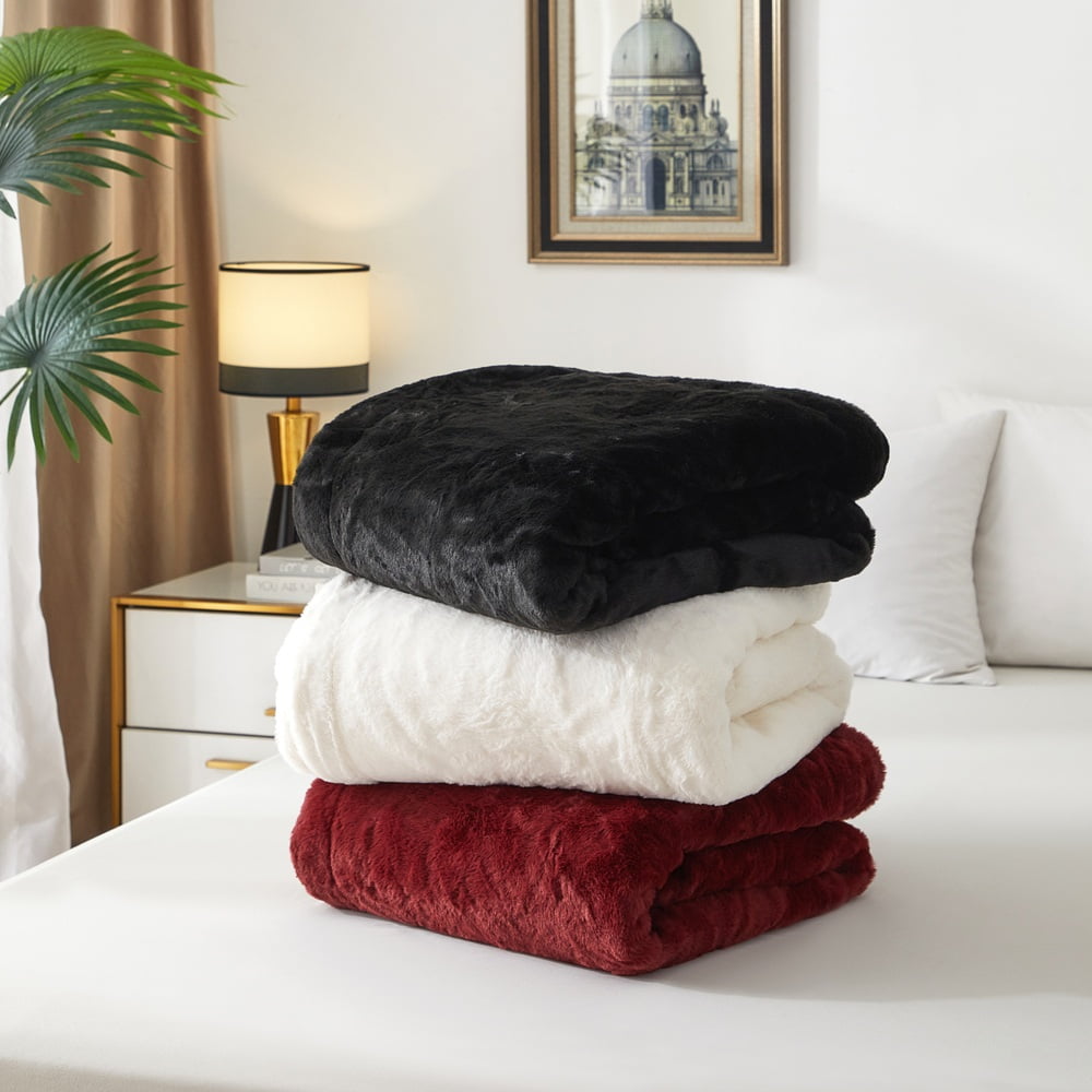 Decorative Knitted Cozy Faux Fur Super Soft luxury Blanket, Full/Queen, Luscious Merlot - Lightweight Plush Warm Blanket for All Seasons Detail