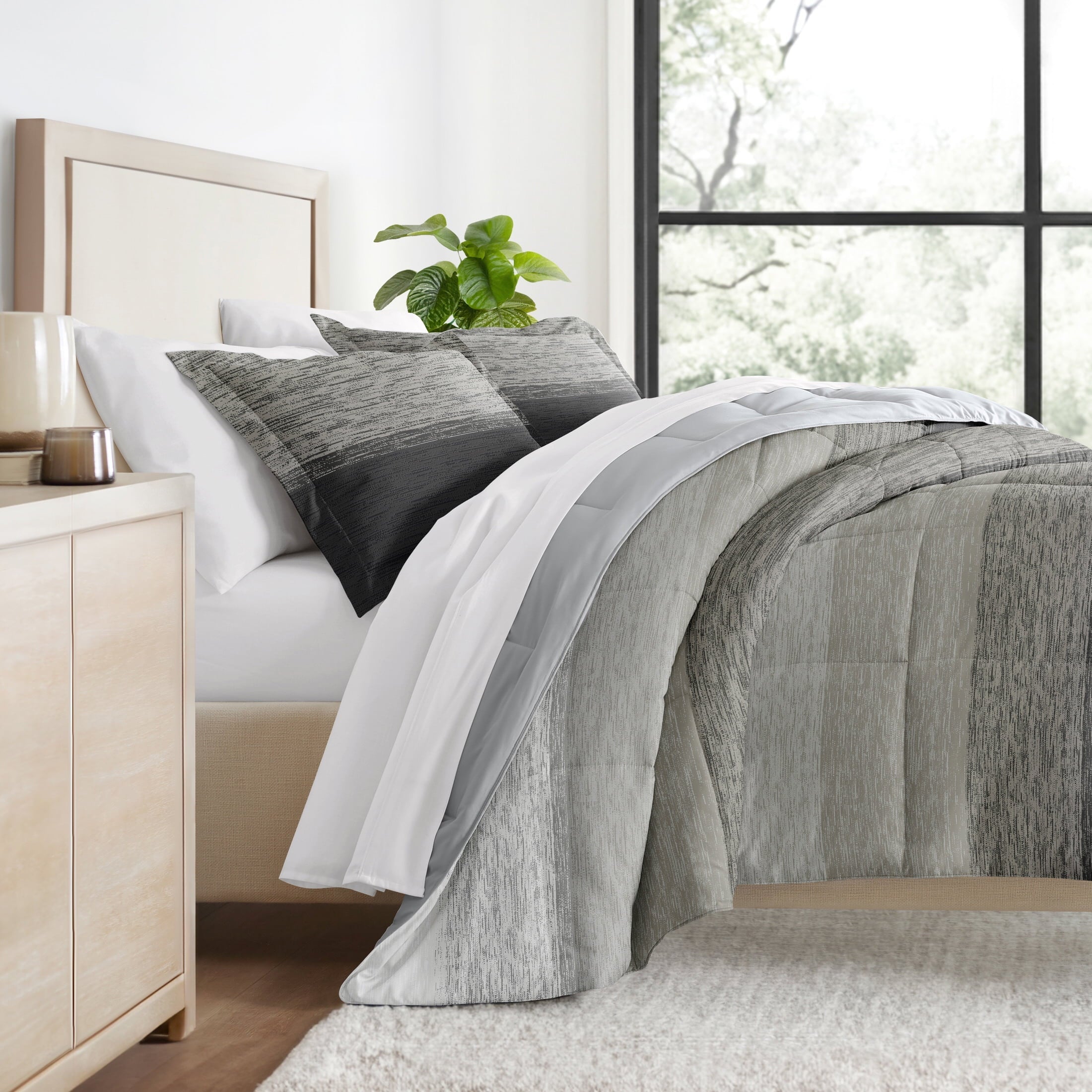 Heavyweight Warmth All Season Ultra Soft Comforter Set Lightweight Bedding in Gray/Black Ombre for Full/Queen Size - Hypoallergenic Ultra-Fluffy Quilt for Winter Detail