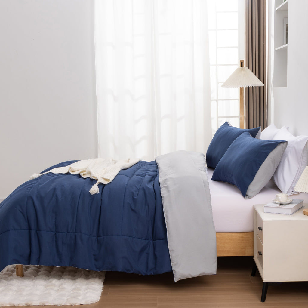 Heavyweight Warmth Queen Comforter Set All Season Reversible Bed Set with 2 Pillow Cases 3 Pieces Bedding Sets Down Alternative Blue/Gra... - Luxurious Quilted Duvet Cover Set Detail