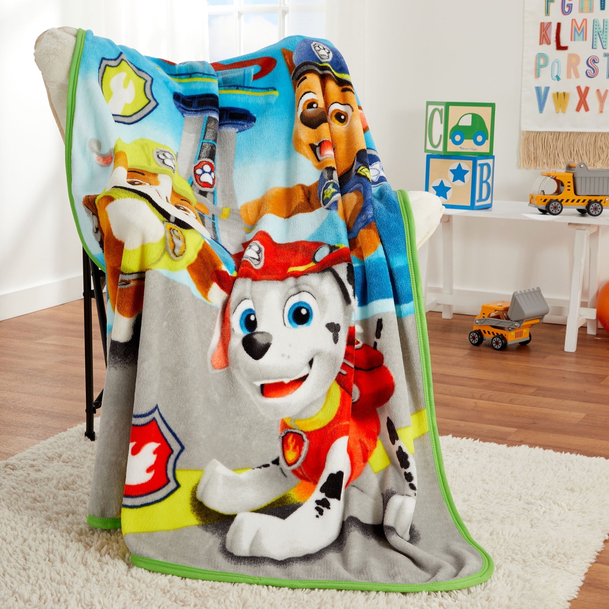 Super Soft Flannel Kids Coral Fleece Throw, 46 x60 - Lightweight Plush Warm Blanket for All Seasons Detail