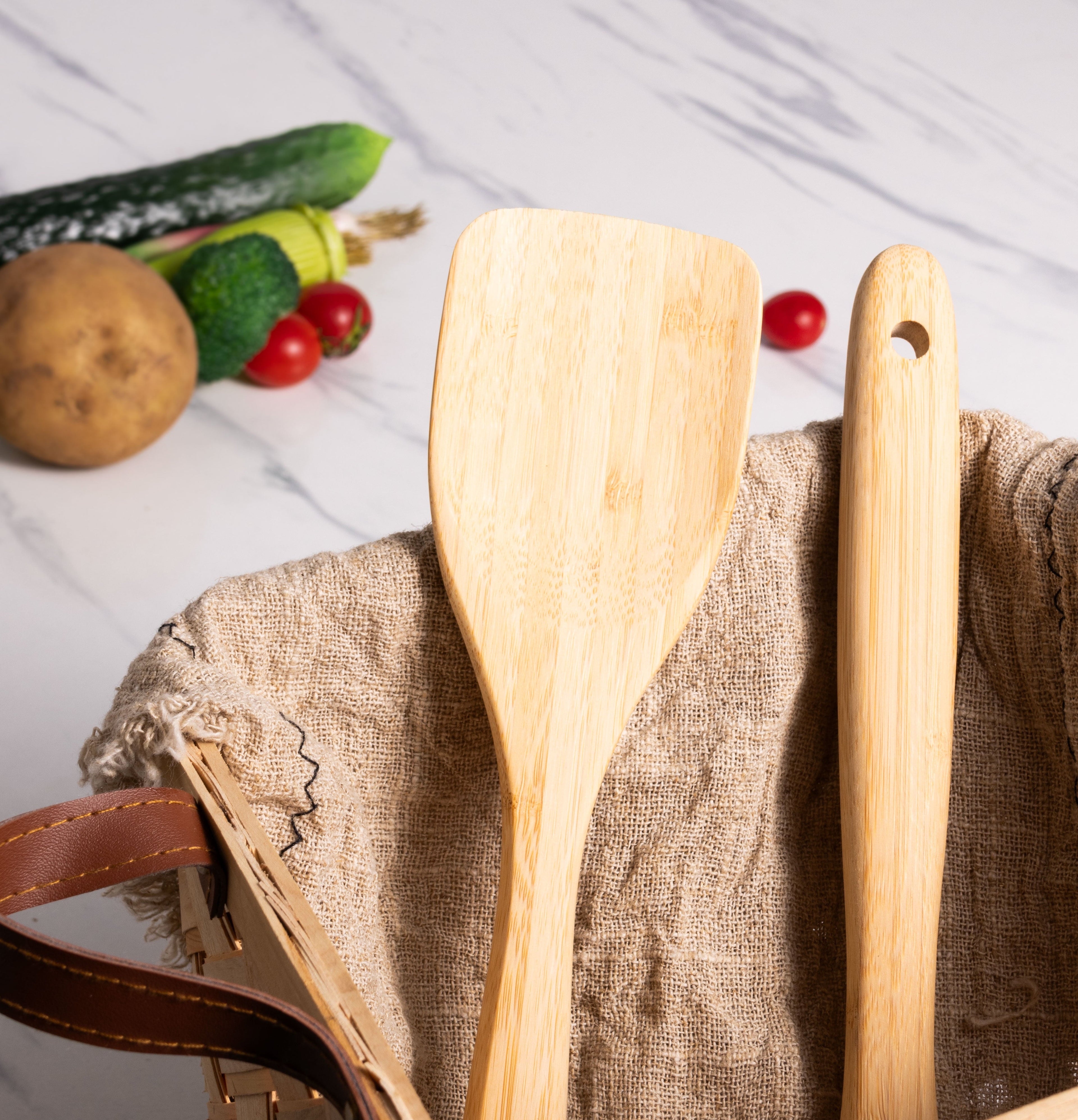 High-Precision Bamboo Turner, Crafted , Cooking and Kitchen, 12.99 x 2.67 x 0.59 inch. - Professional Kitchen Tool for Culinary Enthusiasts Detail