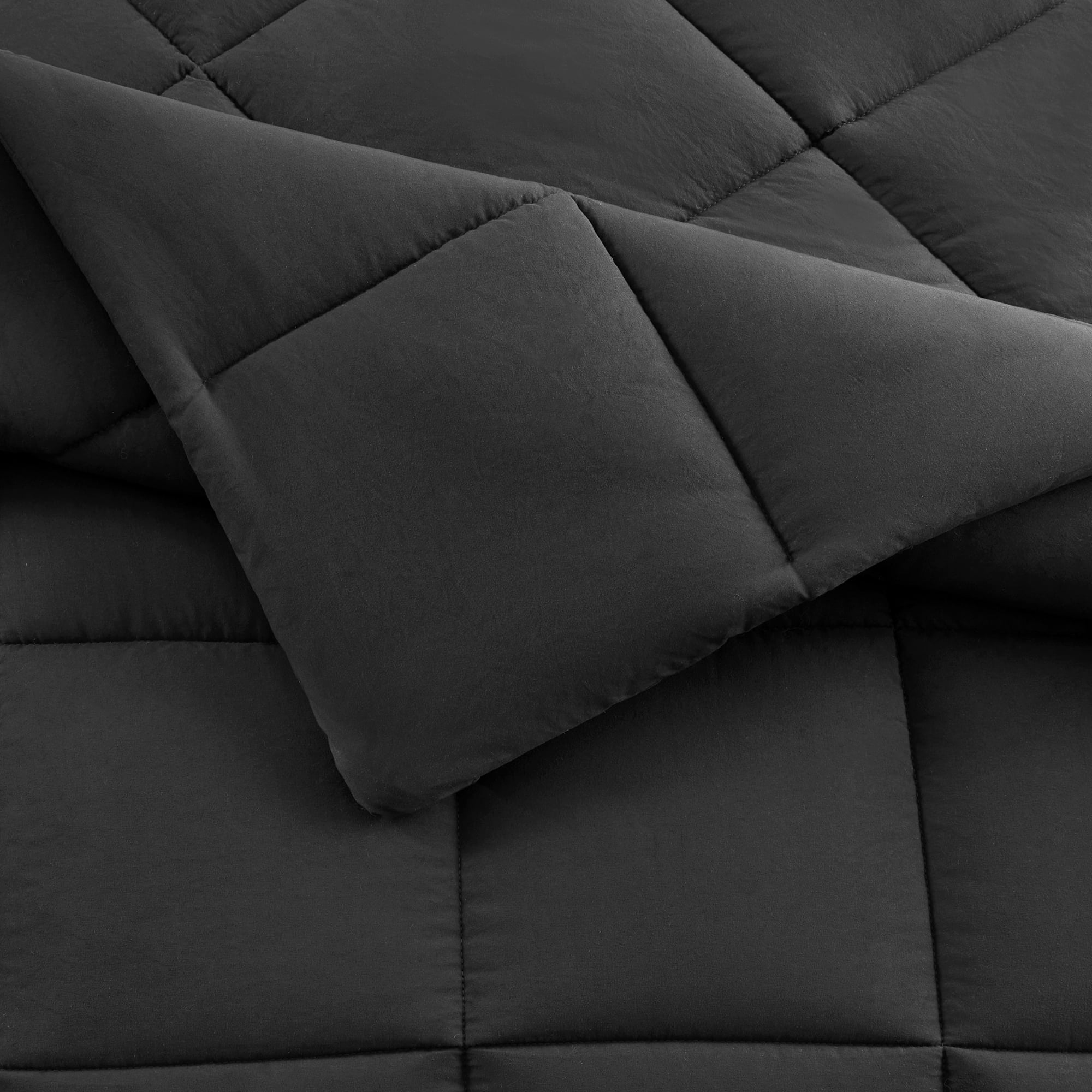 All-Season All in One Down Alt Reversible Comforter and Sheet set- 5 Piece, Twin, Black - Luxurious Quilted Duvet Cover Set Detail