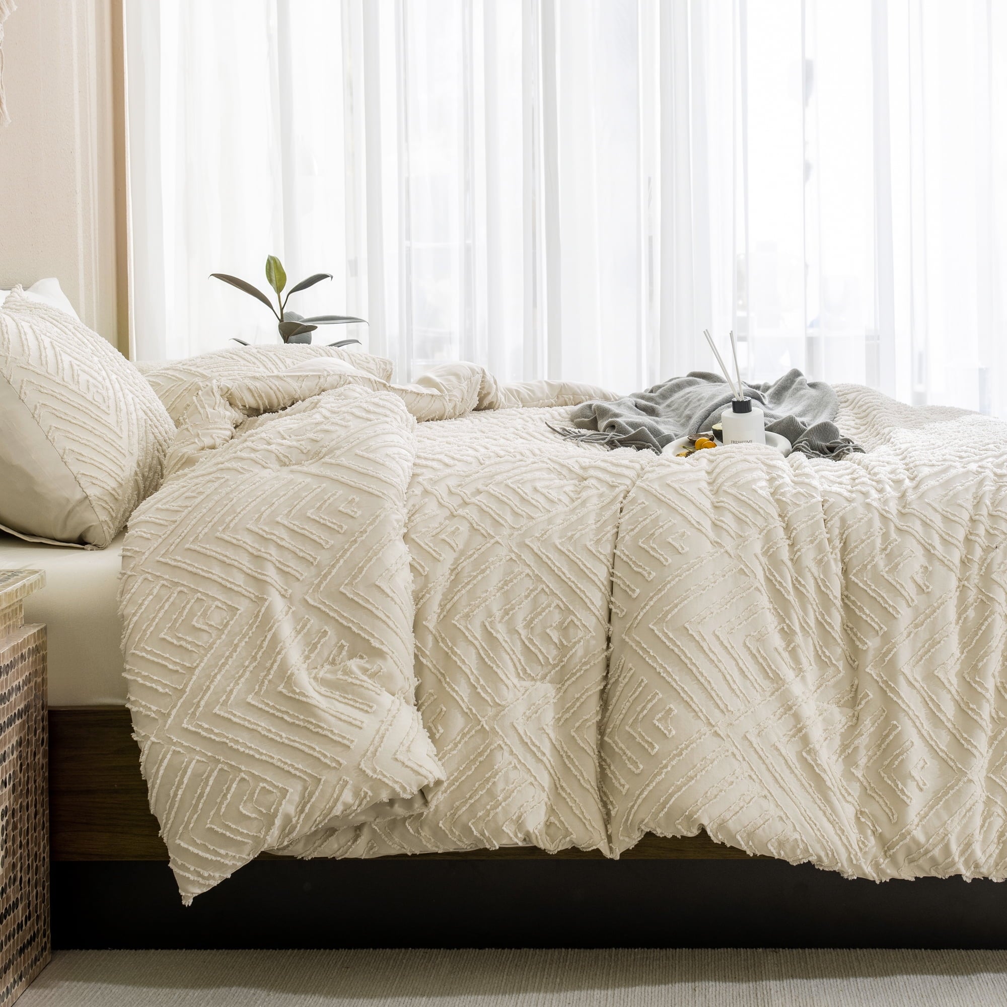 Heavyweight Warmth King Size Comforter Sets Beige - 3 Pieces Cream Boho Bedding Comforter Set for King Bed - Soft Fluffy Tufted Textured... - All-Season Down Alternative Comforter Insert Detail