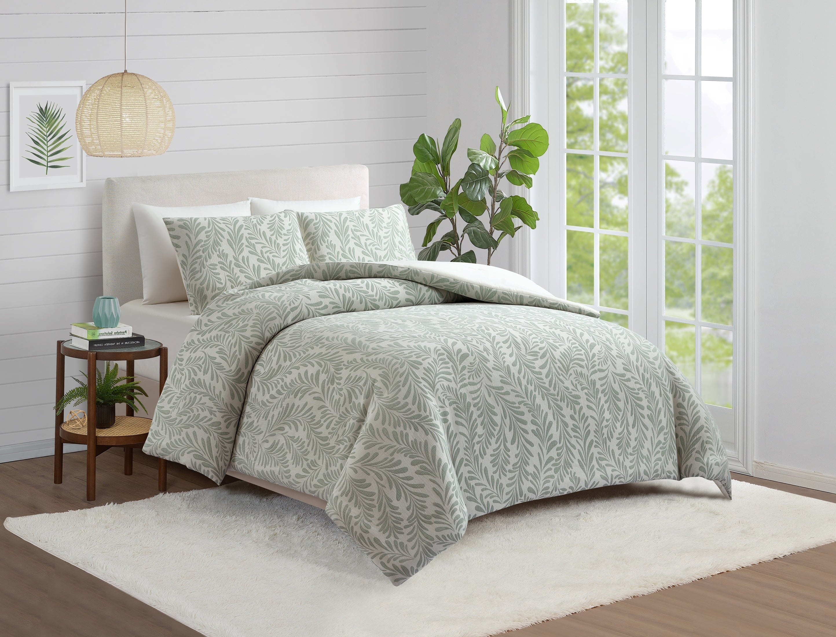 All-Season Botanical 3-Piece Comforter Set, Green, Full Queen, All Ages - Luxurious Quilted Duvet Cover Set Detail